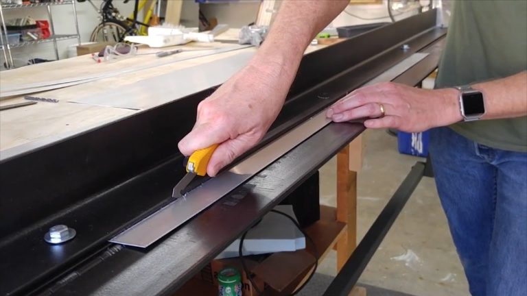 How To Cut Aluminum Sheet Metal?